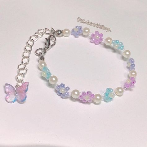 Pastel Bracelet, Butterfly Chain, Diy Beaded Rings, Bracelets Handmade Diy, Manik Manik, Diy Jewelry Unique, Beaded Necklace Diy, Bead Charms Diy, Beads Ideas