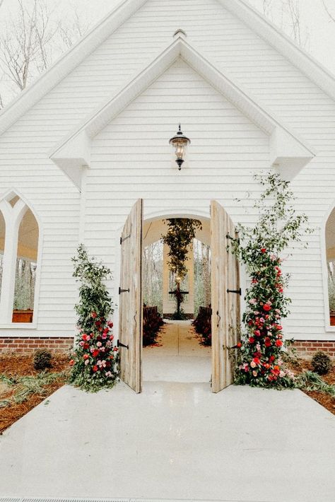 Taken at Birdsong Chapel in Goldsboro, NC. Wedding Venue Entrance, Cozy Photos, Honeymoon House, Open Air Chapel, Cut Flower Farm, Church Aesthetic, Farm Wedding Venue, Indoor Reception, Countryside Wedding