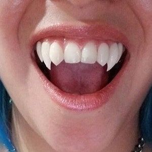 Teeth Aesthetic, Teeth Caps, Werewolf Aesthetic, Half Elf, Vampire Fangs, Vampire Teeth, Interview With The Vampire, Sharp Teeth, Body Mods