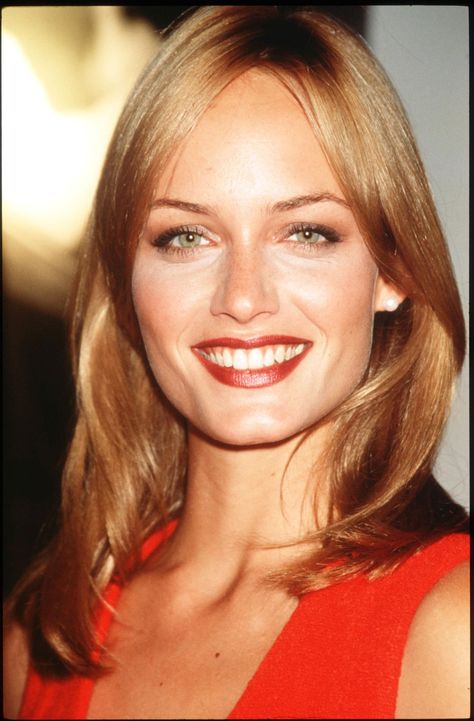 Amber Valletta 90s, Models 90s Supermodels, American Top Model, Surfer Girl Hair, Amber Valletta, Stephanie Seymour, 90s Models, French Models, Christy Turlington