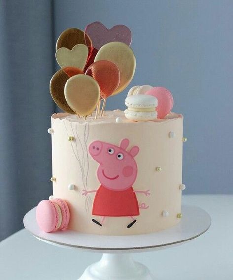 Tortas Peppa Pig, Pig Birthday Decorations, Bolo Da Peppa Pig, Peppa Pig Birthday Decorations, Peppa Pig Birthday Party Decorations, Peppa Pig Birthday Cake, Second Birthday Cakes, Pig Birthday Cakes