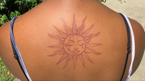 Brown Tattoo Ink, Dark Skin Tattoo, Indie Tattoo, Browning Tattoo, Sun And Moon Tattoo, Black Girls With Tattoos, Tattoos For Black Skin, Red Ink Tattoos, Sun Tattoos