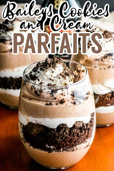 Cookies And Cream Parfait Recipe, Baileys Recipes Drinks, Baileys Dessert, Baileys Recipes, Parfait Desserts, Parfait Recipes, Boozy Desserts, Trifle Recipe, Milk Shakes