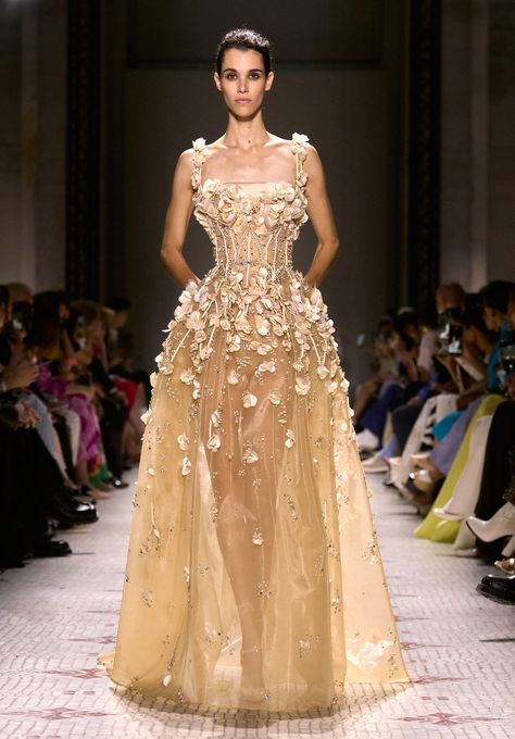 Look 53 Ellie Saab Couture, Ellie Saab Dress, 2024 Couture, Couture 2024, Haute Couture Looks, Off White Fashion, Ellie Saab, Elie Saab Fall, Elie Saab Couture