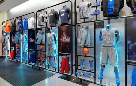 Retail Store Layout, Display Visual Merchandising, Retail Branding, Shoe Store Design, Window Display Retail, Retail Store Interior Design, Clothing Store Interior, Clothing Store Design, Visual Merchandising Displays