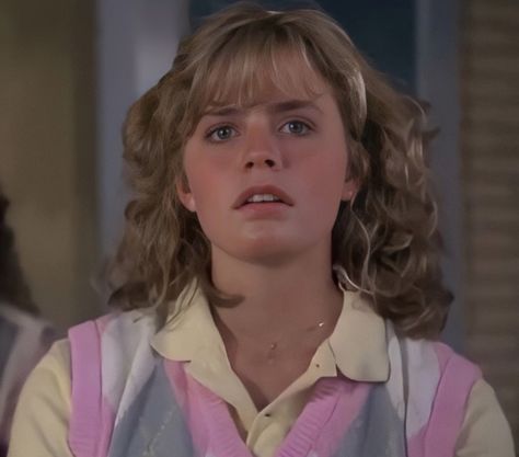 Ali Mills Karate Kid, Ali Karate Kid, Ali Mills, Elizabeth Shue, 1980s Aesthetic, Scream 1996, 1980s Hair, Elisabeth Shue, 80s Look