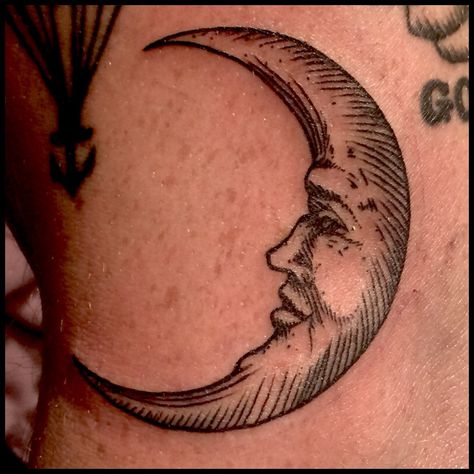 Old Moon Tattoo, Black And White Moon Tattoo, Man In Moon Tattoo, Traditional Moon Tattoo Black, Woodcut Moon Tattoo, Moon Tattoo Trad, Men’s Moon Tattoo, Moon Tattoo Patchwork, Sun Tattoo On Knee