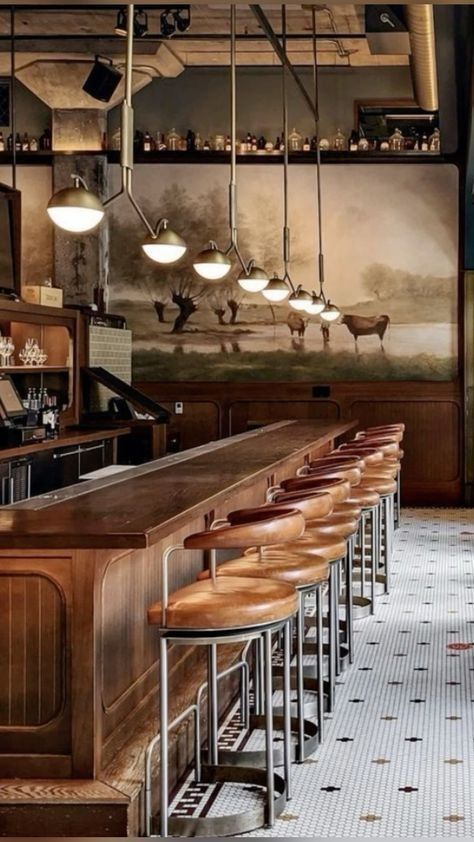 English Restaurant Interior, Antique Restaurant Design, European Restaurant Interior Design, Cafe With House On Top, Bar Interior Design Rustic, English Pub Interior Design, Bar Interior Design Vintage, Back Bar Design Restaurant, Vintage Restaurant Interior