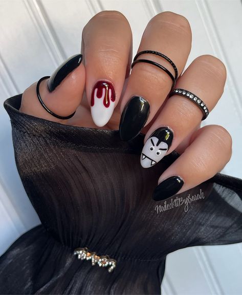 Sarah | Nail Content Creator | 🧛🏻‍♂�️𝓓𝓪𝔂 𝓣𝔀𝓸🧛🏻‍♂️ Happy Wednesday and Day Two of my #spooktacularmanichallenge24 ! 🧛🏻‍♂️ Dracula nails will always be one of my… | Instagram Dracula Nails, Halloween Inspiration, Happy Wednesday, Dracula, Content Creator, Always Be, The Creator, Nails, Halloween