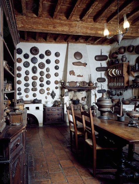 Cottage Kitchens, Palace Kitchen, Mexico Kitchen, Italy Kitchen, Unfitted Kitchen, Barn Kitchen, Small Kitchen Layouts, Vintage Stoves, History Images