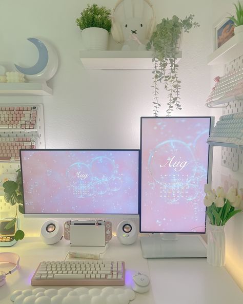 Kawaii, Gaming Setup Cute, Video Game Room Decor, Aesthetic Soft Girl, Cozy Gamer, Gaming Desk Setup, Cozy Gaming, Cozy Desk, Gamer Room Decor