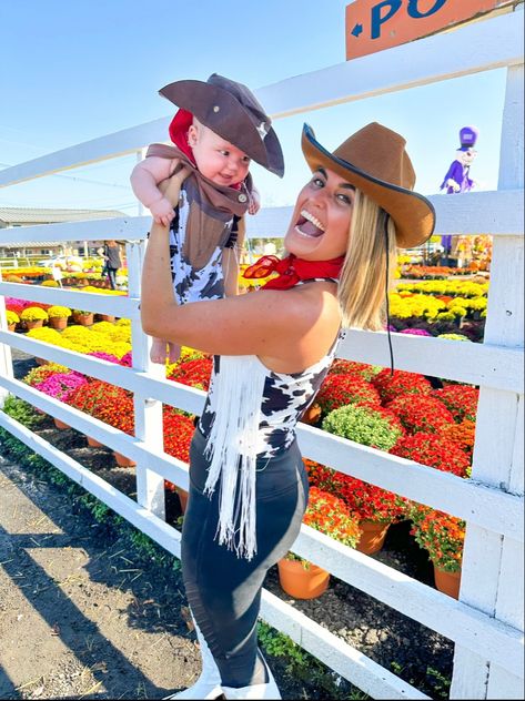 Mom and baby in cowboy and cowgirl Halloween costumes. Family Rodeo Costumes, Country Family Halloween Costumes, Rodeo Halloween Costume Family, Western Family Halloween Costumes, Aunt And Nephew Halloween Costumes, Halloween Costume For Mom And Son, Baby Halloween Costumes For Boys Family, Mom Son Costumes Halloween, Infant Cowboy Outfit