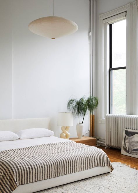 A Room-by-Room Guide to Furnishing an Apartment From Scratch | MyDomaine Minimalism Living, Minimalist Dekor, All White Bedroom, Scandinavian Design Bedroom, Modern Apartment Decor, Modern Minimalist Bedroom, Interior Minimalista, Hygge Home, 아파트 인테리어