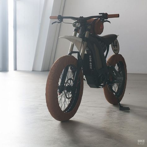 Sur-Ron custom: A Firefly built for Nike Air Max Day | Bike EXIF Sur Ron Custom, Surron Electric Bike Custom, Sur Ron X Bike, Sur Ron Electric Bike, Surron Electric Bike, Surron Bike, Ducati 916, Sur Ron, Cafe Racer Design