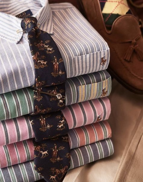 Preppy Brands, Clothing Store Displays, Ralph Lauren Fall, 90s Fashion Men, Mens Polo T Shirts, Rugby Fashion, Preppy Mens Fashion, Preppy Men, Dapper Dudes