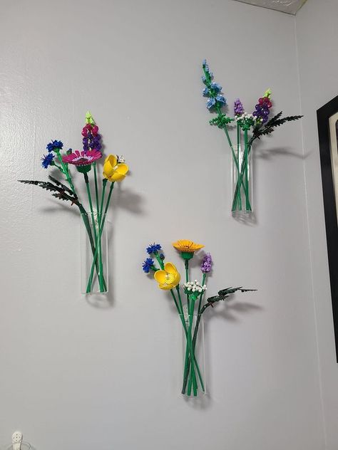 LEGO SHOWOFF | Finally got my wildflowers up | Facebook Lego Flowers Display, Lego Display Ideas, Lego Room Decor, Lego Flowers, Botanical Display, Lego Display, Flower Bedroom, Lego Creative, Teen Girl Bedroom