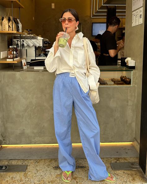 Blue Striped Pants Outfit, Blue Spring Outfits, Striped Trousers Outfit, Blue Linen Pants Outfit, Blue Trousers Outfit, Linen Striped Pants, Linen Trousers Outfit, Blue Striped Pants, Blue Pants Outfit