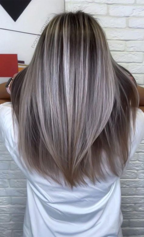 ash brown with platinum blonde, mushroom brown with blonde, brown with platinum blonde, brown hair with blonde, brown hair colors 2022 Ash Brown Hair, Balayage, Brown Hair With Platinum, Light Ash Brown Hair, Ash Brown Hair Color, Mushroom Hair, Ash Blonde Hair Colour, Ash Hair, Grey Hair Inspiration