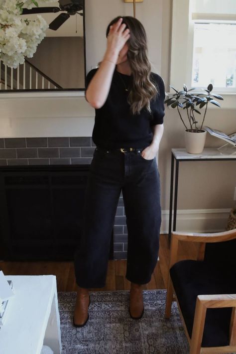 Get ready for your fashion game to level up - because the Everlane Way High Curve Jean is here! This jean, made especially with organic cotton and a high rise, it's truly a game-changer. Curve Jeans, Style Edit, Curvy Jeans, Who Knows, My Favorite Part, Baggy Fits, High Jeans, Level Up, Fashion Games