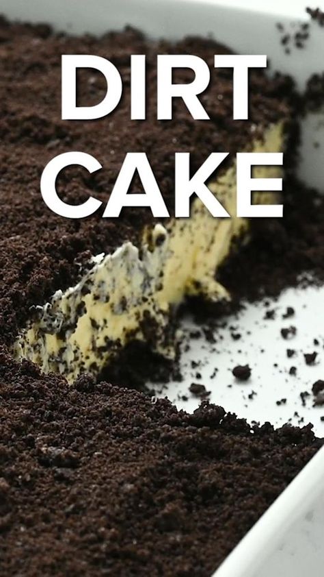 This dirt cake recipe is a cinch to make and it’s always a crowd-pleaser! No one can resist the layers of Oreo crumbs and fluffy cream cheese pudding. How To Make Dirt Pudding, Gluten Free Dirt Cake, Original Dirt Cake Recipe, Easy Dirt Cake, Dirt Dessert Recipe, Dirt Cups Dessert, Dirt Pudding Recipes, Oreo Dirt Pudding, Cream Cheese Pudding