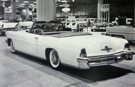 Mark II the only Derham convertible on the auto show circuit in 1957 Rolls Royce Silver Cloud, Chicago Auto Show, Spare Tire Mount, Lincoln Cars, Out Of Focus, Film Studio, Lincoln Continental, White Picture, Ford Motor Company