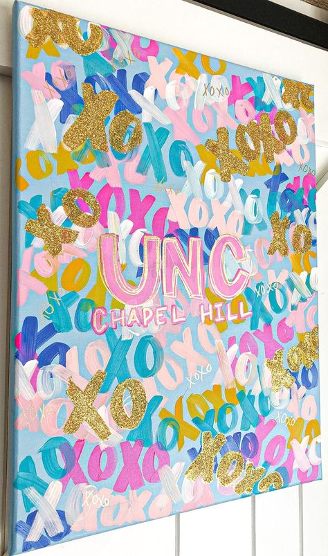 College Apartment Decor Diy Canvas Art, Aesthetic Art Paintings Simple, Xoxo Painting, Dorm Wall Decor Ideas, College Paintings, Sorority Canvases, College Canvas Art, Dorm Canvas, Dorm Room Paintings