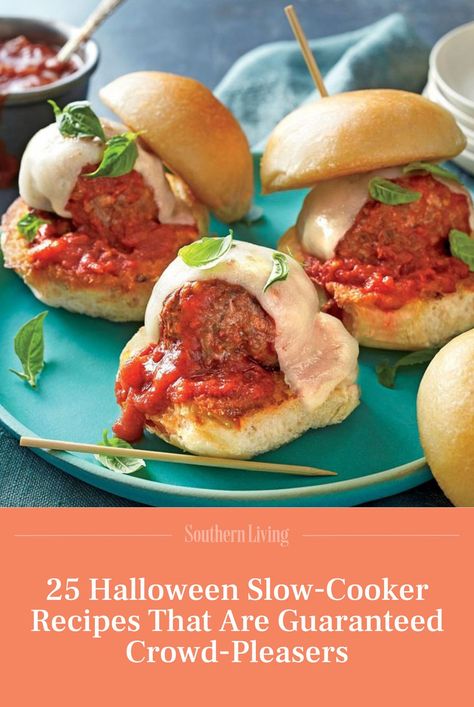 Halloween Slow Cooker Appetizers, Halloween Appetizers Crockpot, Halloween Food Crockpot, Halloween Party Meals For A Crowd, Halloween Party Crockpot Food, Halloween Crockpot Meals, Halloween Party Food Crockpot, Halloween Slow Cooker Recipes, Halloween Dinner For A Crowd