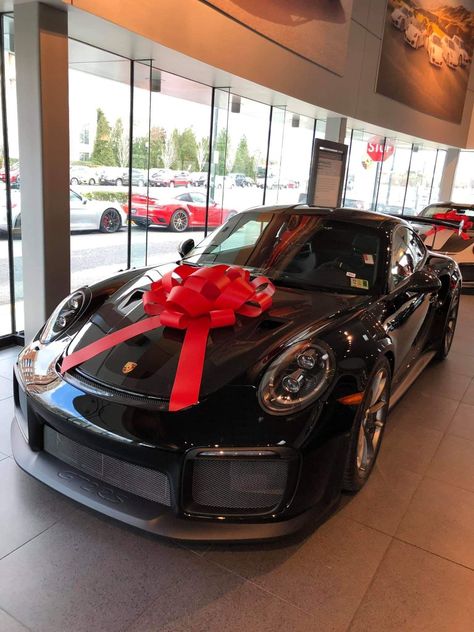 Gift Cars Luxury, Car Gift Aesthetic, Car Present, Porche Car, Black Porsche, New Porsche, Driving Photography, Fancy Cars, Porsche Cars