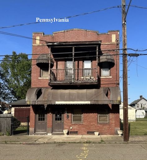 Old Apartment Building, Old Apartments, Industrial Park, Large Yard, Commercial Space, Old Building, Italian Restaurant, Apartment Building, Small Apartments