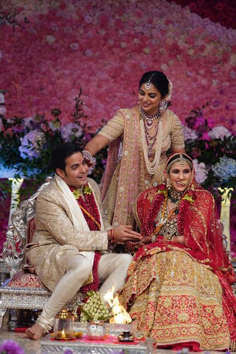 Akash Ambani and Shloka Mehta | Mumbai Wedding | Celebrity Weddings | WeddingSutra Shloka Mehta, Akash Ambani, Ambani Wedding, Isha Ambani, Nita Ambani, Mumbai Wedding, Man And Wife, Weddings By Color, Indian Bridal Outfits