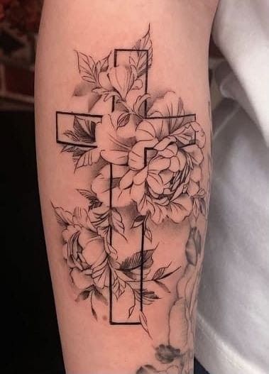 Unique Cross Tattoos, Verse Tattoos, Cross Tattoos For Women, Cross Tattoos, Hip Tattoos Women, Forearm Tattoo Women, Leg Tattoos Women, Dope Tattoos For Women, Arm Tattoos For Women