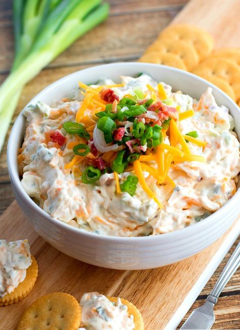 Million Dollar Dip Million Dollar Dip Recipe, Garlic Dip Recipes, Super Bowl Essen, Million Dollar Dip, Cold Dip Recipes, Melissas Southern Style Kitchen, Garlic Dip, Appetizer Menu, Dip Recipes Easy