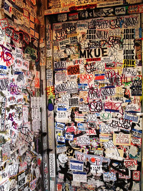 graffiti..love it Toilet Art, Sticker Street Art, Graffiti Tagging, Sticker Bomb, Graffiti Wallpaper, Grunge Photography, Street Art Graffiti, Urban Photography, Sticker Collection