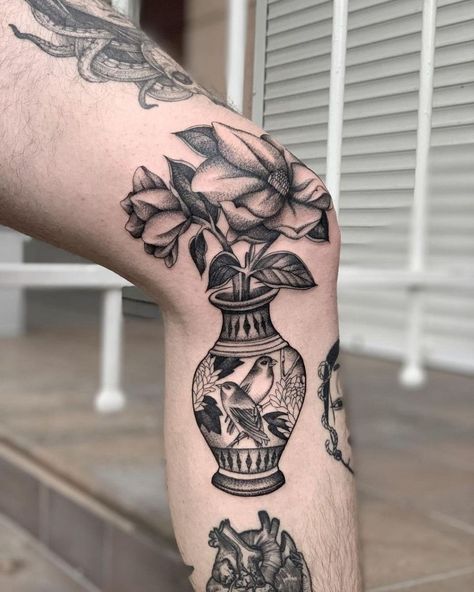 Traditional Tattoo Black And White, Vase Tattoo, Left Arm Tattoos, Torso Tattoos, Skeleton Hand Tattoo, Greek Tattoos, Leg Tattoo Men, Traditional Tattoo Art, Knee Tattoo