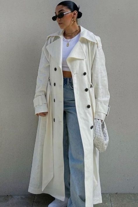 White Trench Outfit, White Leather Trench Coat, Cream Trench Coat Outfit, White Trench Coat Outfit, White Trench Coat, Legs Outfit, Long Peacoat, Trench Coat Outfit, Fall Trends Outfits