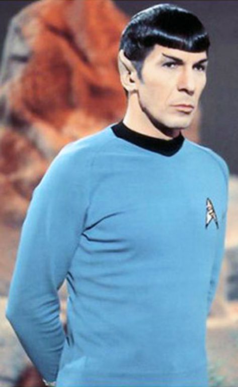 History Spock was born in 2230 in the city of ShariKahr on Vulcan. The marriage of the prominent Vulcan Ambassador Sarek to the human woman Amanda Grayson was seen as highly unorthodox by many Vulcans, and Spock suffered the scorn of his peers for his emotional outbursts. Spock Aesthetic, Star Trek Vi, Spock Star Trek, Star Trek Ii, Star Trek 1, Original Star Trek, Star Trek Spock, Ralph Mcquarrie, Mr Spock