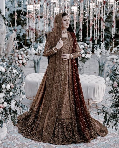 Pakistani Dulhan Dress Wedding Bride, Pakistani Wedding Outfits For Bride, Barat Bridal Dress Pakistani, Waleema Dress Pakistani Bridal, Baraat Dress Pakistani Bridal Wear, Muslim Nikah Dresses, Nikah Dress Pakistani, Baraat Dress, Barat Dress