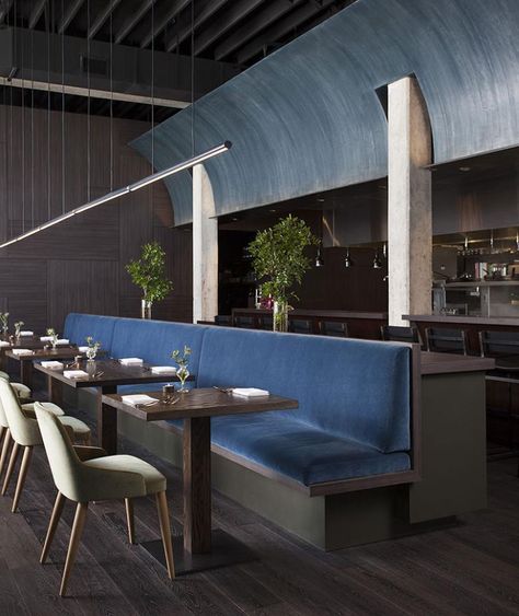 Juniper | Wallpaper* Restaurant Seating Design, Restaurant Booth Seating, Restaurant Furniture Design, Resto Bar, Austin Interior Design, Compact Table And Chairs, Restaurant Booth, Dining Sofa, Design Café