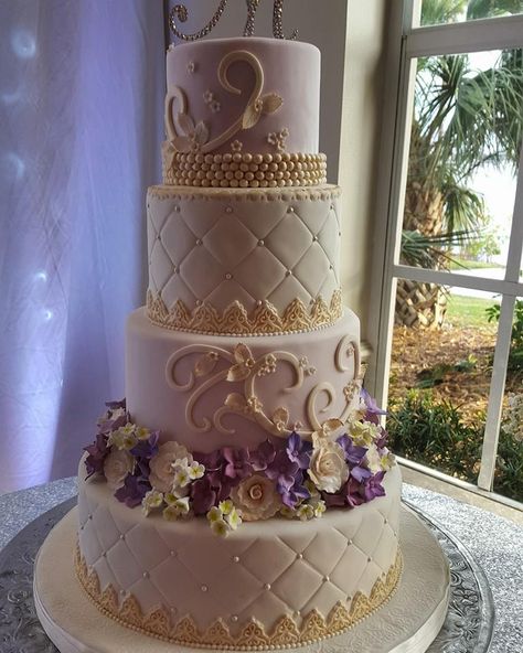 Champagne and Dusky Lilac Wedding: Sandra's Cakes, facebook Rapunzel Themed Cake, Rapunzel Wedding Cake, Rapunzel Quinceanera, Rapunzel Quinceanera Theme, Cake With Gold Accents, Rapunzel Wedding Theme, Debut Cake, Tangled Cake, Tangled Theme