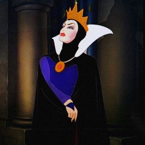 Snow White Queen, Disney Evil Queen, Snow White Evil Queen, The Evil Queen, Disney Wallpapers, Disney Icons, Queen Aesthetic, Disney Phone Wallpaper, Old Disney