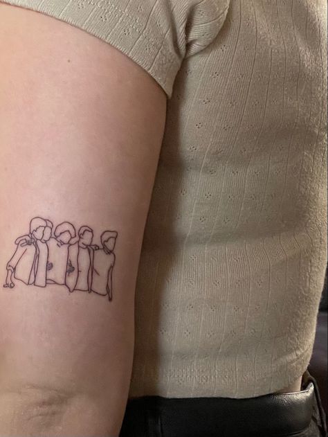 One Direction Aesthetic Tattoo, One Direction's Tattoos, 1 Direction Tattoos Ideas, One Direction Tattoo Inspiration, Concert Lover Tattoo, Small One Direction Tattoos, One Direction Minimalist Tattoo, 1d Related Tattoos, One Direction Outline Tattoo