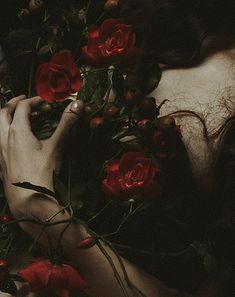 Victorian Vampire, Vampire Goth, Gothic Romance, 사진 촬영 포즈, Romantic Goth, Hades And Persephone, Gothic Aesthetic, Goth Aesthetic, Red Aesthetic