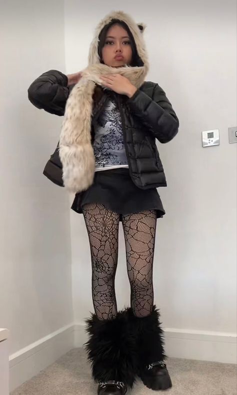 Fuzzy Legwarmers Outfit, Y2k Outfit Leg Warmers, Leg Warmers Aesthetic Y2k, Fur Leg Warmers Outfit Y2k, Leg Warmers Fur, Legwarmers Outfit, Fairy Grunge Leg Warmers, Winter Grunge, Fashion Inspo Outfits