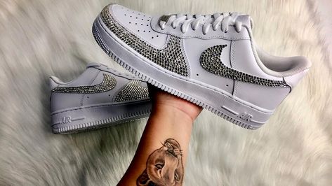 Bling Air Force 1, Swarovski Nike, Bedazzled Shoes, Custom Bling, Cute Nike Shoes, Nike Air Force Ones, Cute Nikes, Custom Sneakers, Tie Shoes