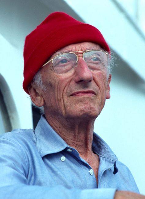 Jacques Cousteau ~ 11 June 1910 – 25 June 1997 Baba Vanga, Jacques Yves Cousteau, Jacques Cousteau, Septième Art, Life Aquatic, World Population, People Of Interest, Inspirational People, Old Man