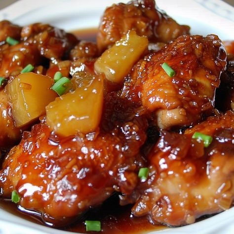 Cooking Sweet Hawaiian Crockpot Chicken At Home Chicken Tenders In Crock Pot Recipes, Sticky Hawaiian Chicken, Baked Sweet Hawaiian Chicken, Spicy Hawaiian Chicken, Chinese Crockpot Recipes, Tropical Chicken Recipes, Chicken Tenders Crockpot Recipes, Huli Huli Chicken Crockpot, Hawaiian Style Chilli