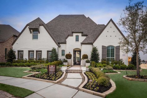 New Homes in Bridgeland: 65ft. lots - Home Builder in Cypress TX Highland Homes Texas Models, Patio Games, Cypress Texas, Texas Homes For Sale, Houston Houses, Beach Entry Pool, Planned Community, Leisure Pools, Dream Farmhouse