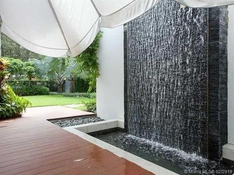 Water Fall Ideas, Landscaping Waterfall, Outdoor Water Fountains, Waterfall Landscaping, Fountain Outdoor, Garden Lighting Design, Outdoor Wall Fountains, Water Wall Fountain, Waterfall Painting