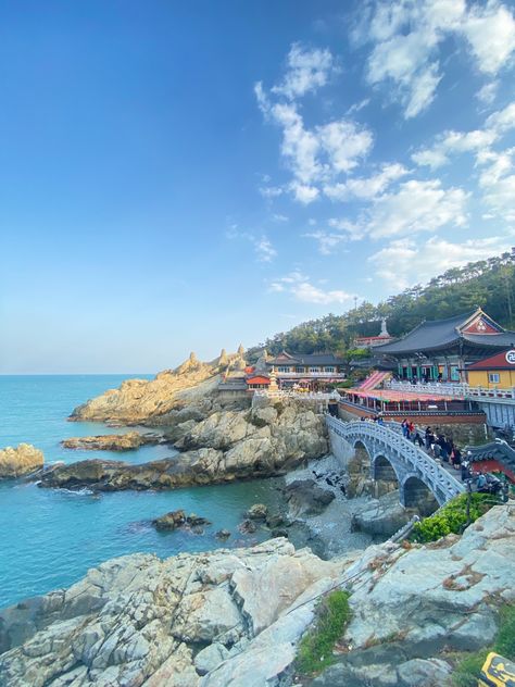 Pretty Places In Korea, South Korea Busan Aesthetic, Korea Asthetic Picture, South Korea Outfit Aesthetic, Haedong Yonggungsa Temple, Trip To South Korea, South Korea Travel Aesthetic, Korea Busan Aesthetic, Korea Places To Visit