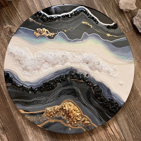 "I love round Paintings. This Painting is so Luscious and Textured. I used resin crystals for this piece in rich golden tones and crushed glass in the details. Done in Artist quality resin with artist pigments in a simple scheme of black and white. This Highly textured Piece is very Modern and loaded with details. The crystal clusters in this piece are all created using my own molds from my personal crystal collection. I take lots of care to use just the colors I need to make the painting come t Living Room Maximalist, Resin Geode, Ghost White, Geode Art, Resin Wall Art, Epoxy Resin Art, Resin Painting, Step By Step Painting, Luxury Art